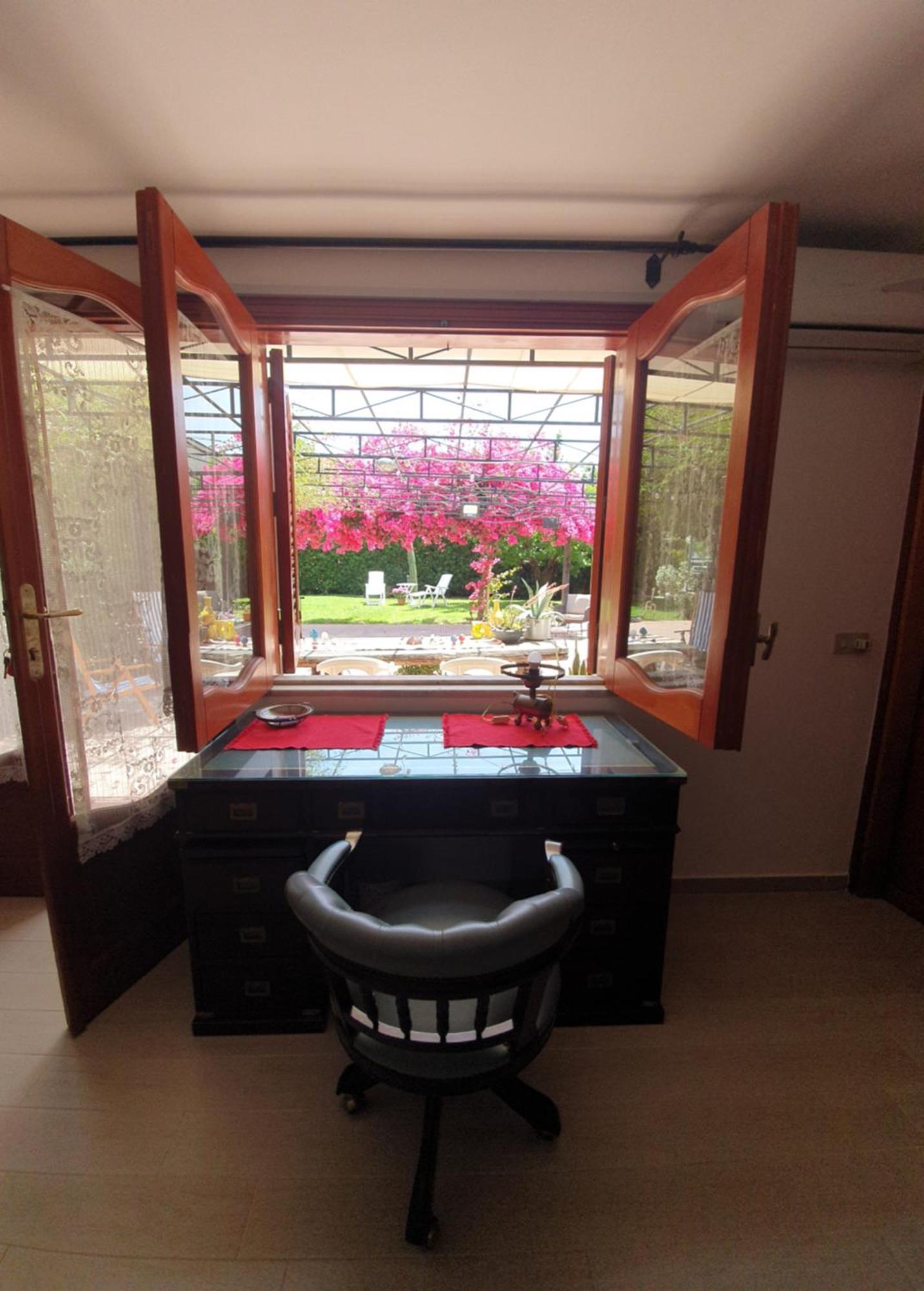 La Depandance Di Villa Rosa Locazioni Brevi Mondello Exterior foto